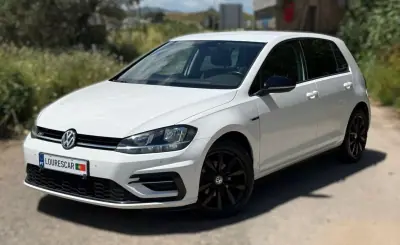 Volkswagen Golf 2019 - 13995 EUR, 169500 km - AUTO.MOTO.pt - 169500km - foto 3 de 41