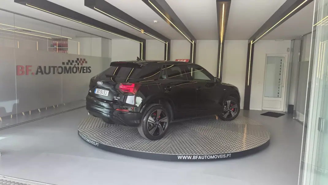 Audi Q2 2018 - 22500 EUR, 149812 km - AUTO.MOTO.pt - 149812km - foto 7 de 69