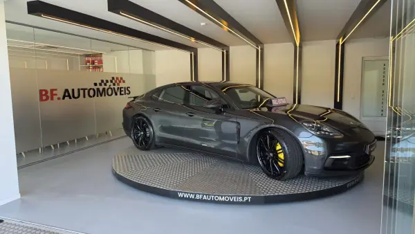 Porsche Panamera 2016 - 62500 EUR, 186989 km - AUTO.MOTO.pt - 186989km - foto 8 de 69