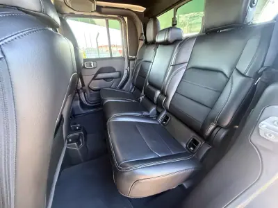 Jeep Gladiator 2024 - 79800 EUR, 2649 km - AUTO.MOTO.pt - 2649km - foto 20 de 23