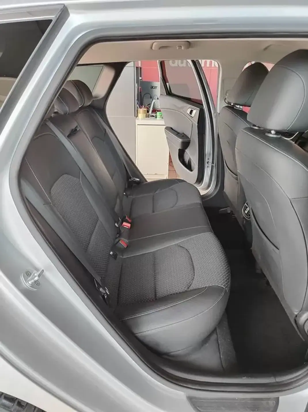 Kia Ceed SW 2019 - 18250 EUR, 70500 km - AUTO.MOTO.pt - 70500km - foto 17 de 35