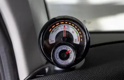 Smart ForTwo Coupé 2021 - 14145 EUR, 28400 km - AUTO.MOTO.pt - 28400km - foto 4 de 15