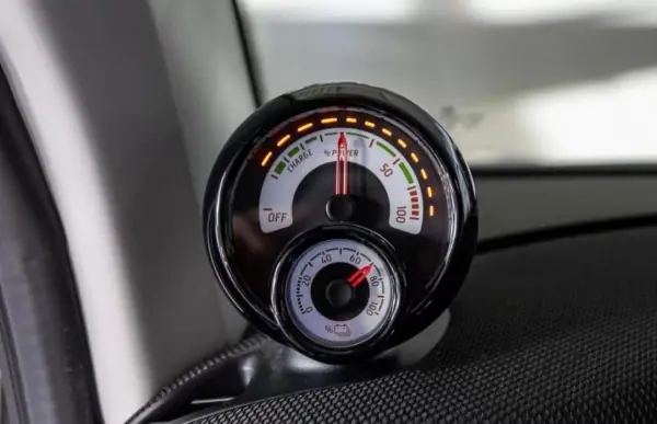 Smart ForTwo Coupé 2021 - 14145 EUR, 28400 km - AUTO.MOTO.pt - 28400km - foto 4 de 15