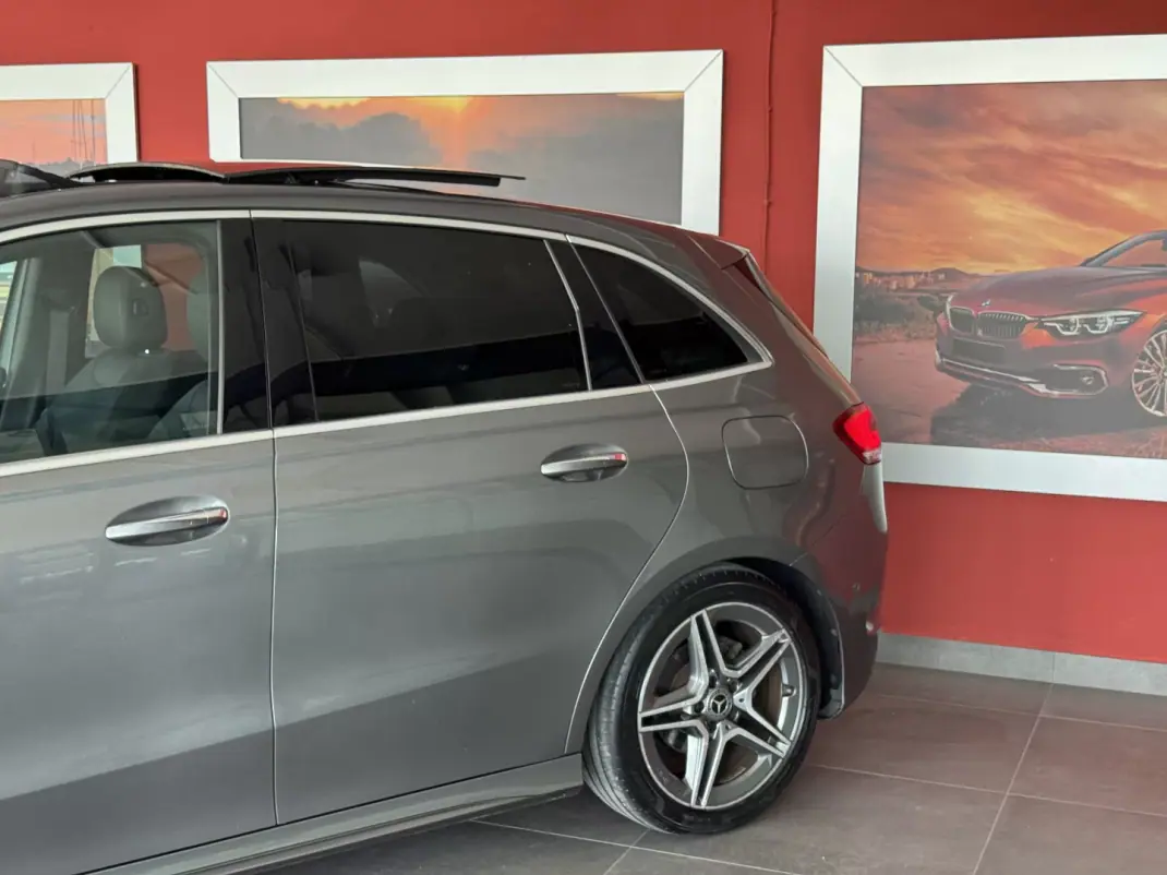 Mercedes-Benz B 180 2020 - 26990 EUR, 80345 km - AUTO.MOTO.pt - 80345km - foto 3 de 23