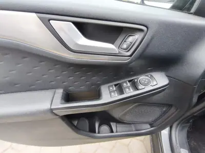 Ford Kuga 2020 - 19900 EUR, 107816 km - 107816km - foto 7 de 16