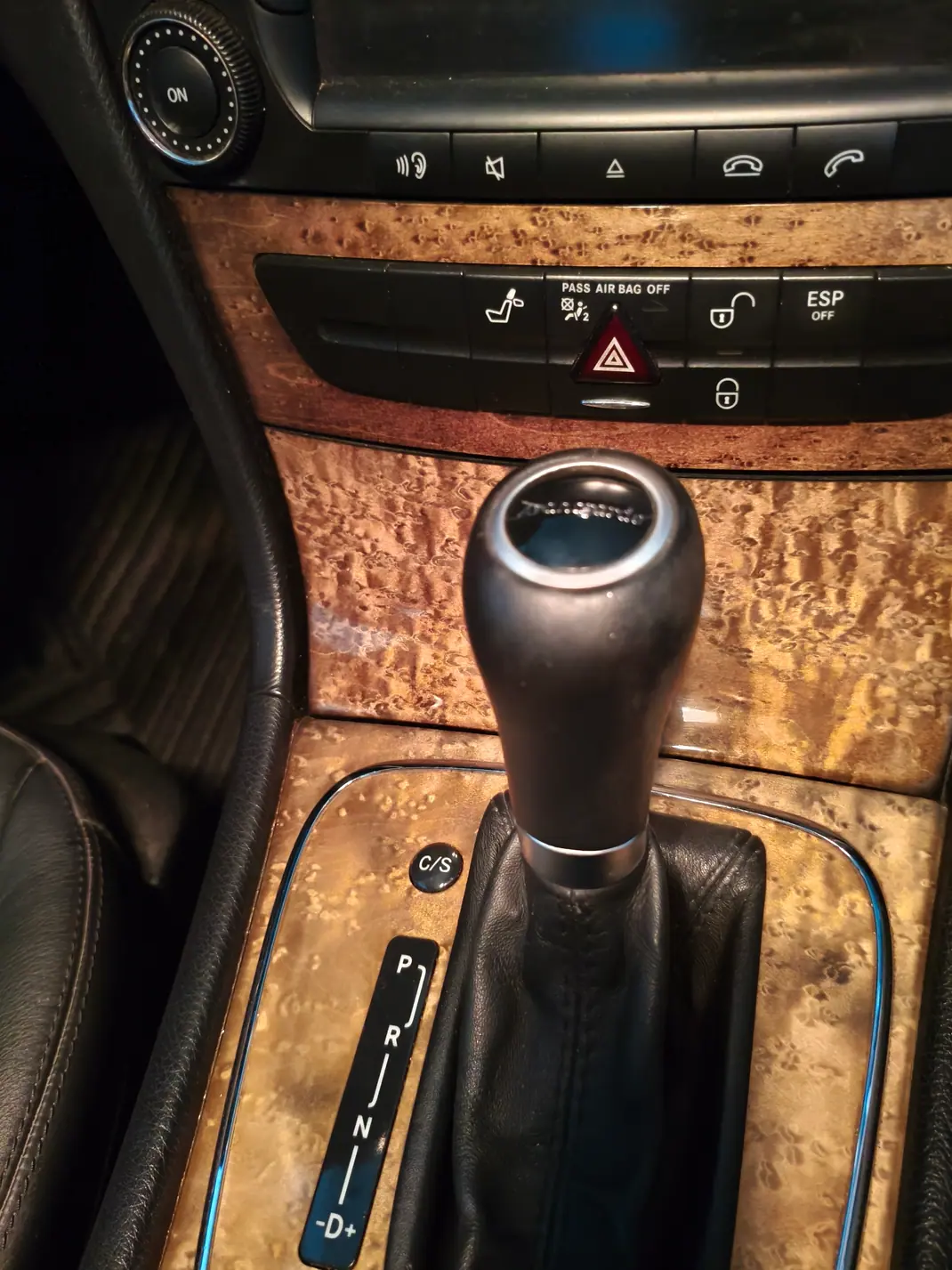 Mercedes-Benz E 220 2006 - 12000 EUR, 194000 km - 194000km - foto 7 de 13