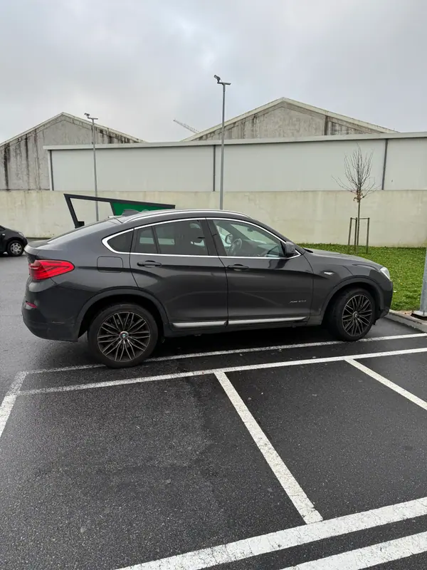 BMW X4 2015 - 20000 EUR, 225000 km - AUTO.MOTO.pt - 225000km - foto 3 de 10