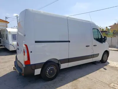 Renault Master 2019 - 19000 EUR, 83500 km - AUTO.MOTO.pt - 83500km - foto 4 de 28