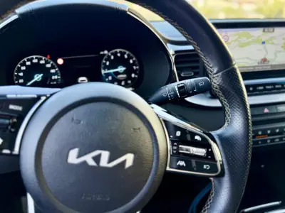 Kia ProCeed 2022 - 18950 EUR, 98000 km - 98000km - foto 21 de 26