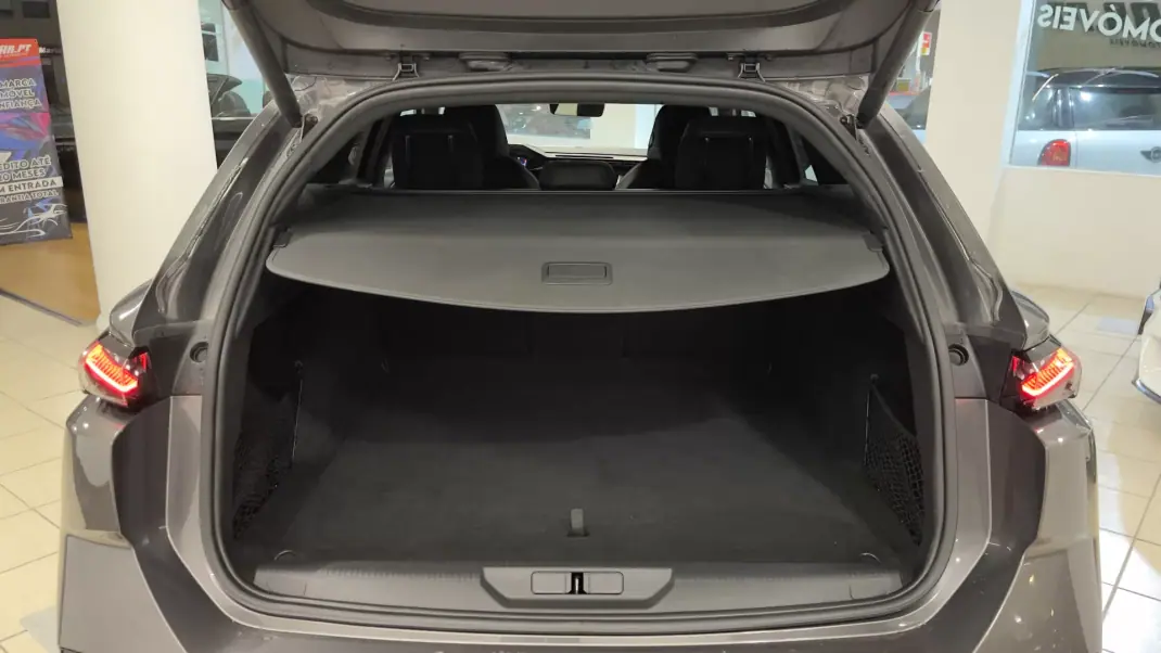 Peugeot 308 SW 2023 - 22490 EUR, 52713 km - AUTO.MOTO.pt - 52713km - foto 21 de 57