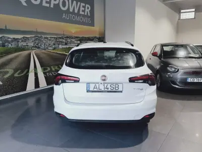 Fiat Tipo Station Wagon 2021 - 11490 EUR, 139989 km - AUTO.MOTO.pt - 139989km - foto 6 de 29