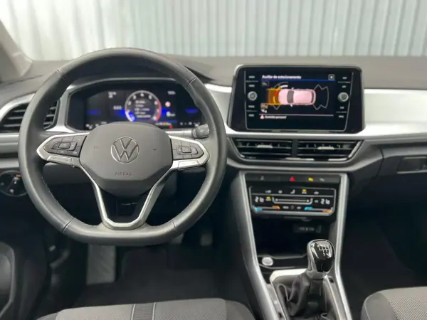 Volkswagen T-Roc 2025 - 28000 EUR, 12129 km - AUTO.MOTO.pt - 12129km - foto 13 de 18