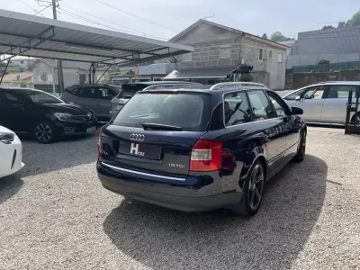 Audi A4 Avant 2002 - 3999 EUR, 323000 km - AUTO.MOTO.pt - 323000km - foto 5 de 12