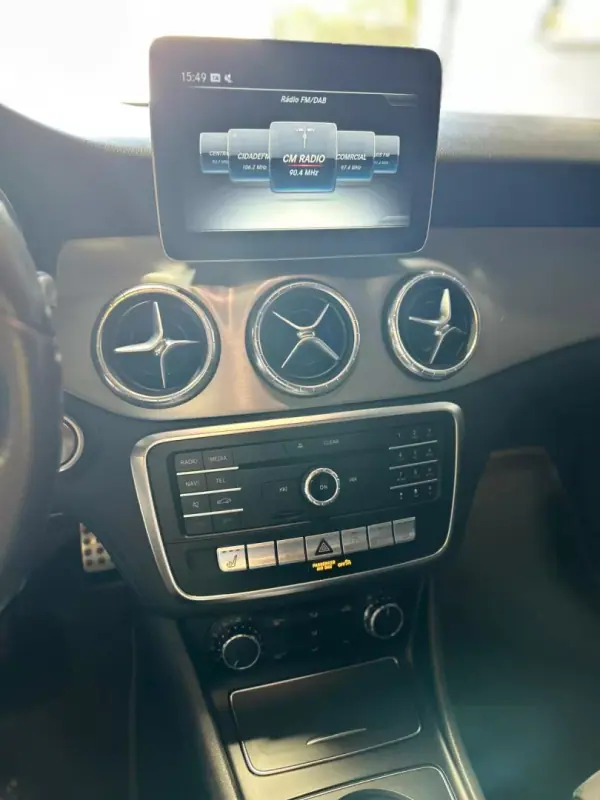 Mercedes-Benz CLA 220 2017 - 22500 EUR, 209000 km - AUTO.MOTO.pt - 209000km - foto 22 de 32