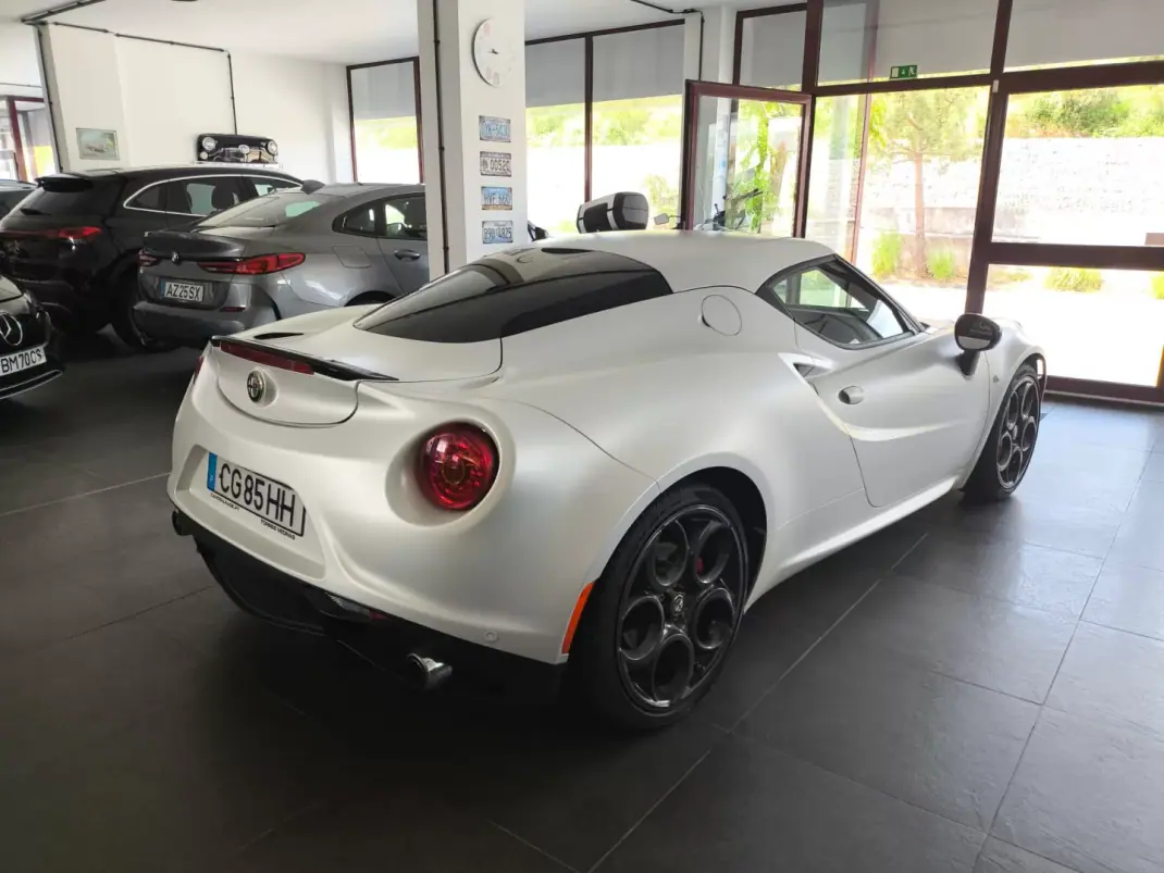 Alfa Romeo 4C 2016 - 99900 EUR, 6500 km - 6500km - foto 5 de 31