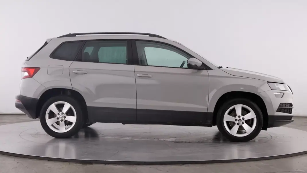 Skoda Karoq 2018 - 16499 EUR, 161021 km - 161021km - foto 4 de 11