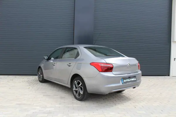 Citroën C-Elysée 2019 - 9750 EUR, 118000 km - AUTO.MOTO.pt - 118000km - foto 7 de 21