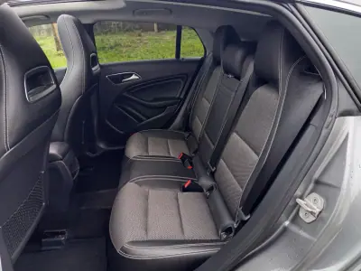 Mercedes-Benz CLA 220 2015 - 18990 EUR, 188000 km - AUTO.MOTO.pt - 188000km - foto 16 de 21