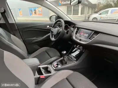 Opel Grandland X 2019 - 21750 EUR, 156000 km - AUTO.MOTO.pt - 156000km - foto 13 de 26