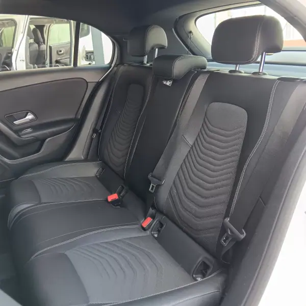 Mercedes-Benz A 180 2021 - 26500 EUR, 83875 km - AUTO.MOTO.pt - 83875km - foto 13 de 30
