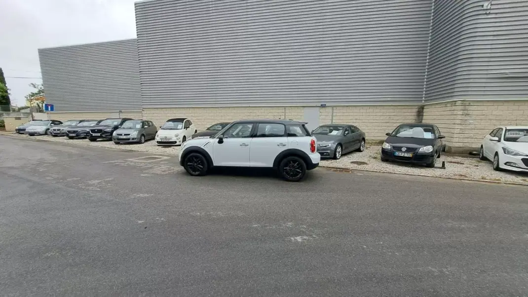 MINI Countryman 2014 - 12890 EUR, 124321 km - AUTO.MOTO.pt - 124321km - foto 22 de 43