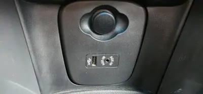 MINI 5 Portas 2018 - 13995 EUR, 77700 km - 77700km - foto 17 de 17