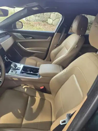 Jaguar XF 2023 - 36450 EUR, 62500 km - AUTO.MOTO.pt - 62500km - foto 16 de 21