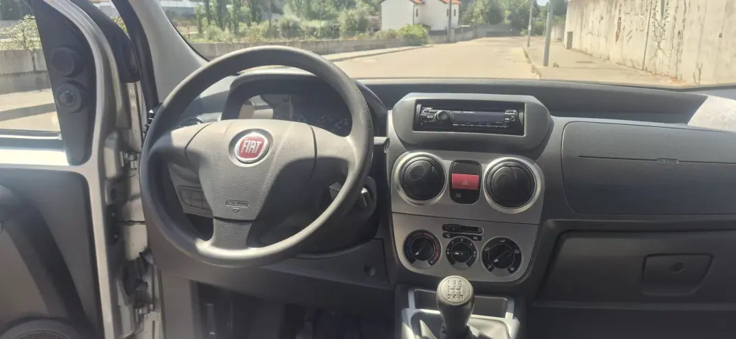 Fiat Qubo 2010 - 6450 EUR, 160000 km - 160000km - foto 8 de 12