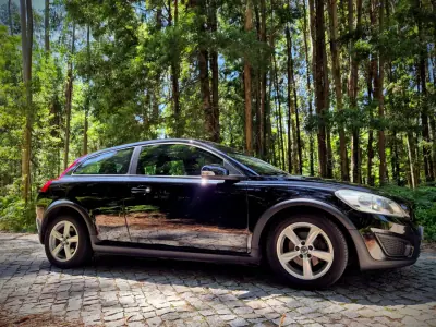 Volvo C30 2011 - 7750 EUR, 179000 km - AUTO.MOTO.pt - 179000km - foto 28 de 28