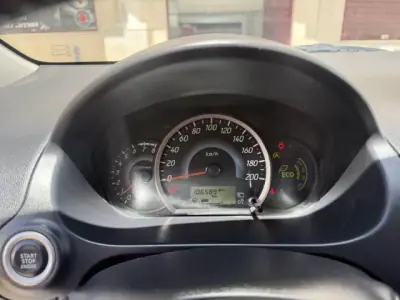 Mitsubishi Space Star 2014 - 6750 EUR, 107000 km - AUTO.MOTO.pt - 107000km - foto 27 de 34