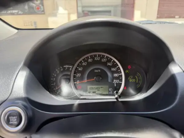 Mitsubishi Space Star 2014 - 6750 EUR, 107000 km - AUTO.MOTO.pt - 107000km - foto 27 de 34