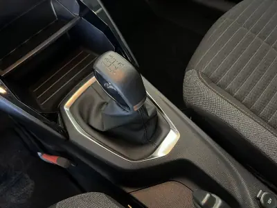 Peugeot 208 2022 - 14600 EUR, 41453 km - AUTO.MOTO.pt - 41453km - foto 13 de 22