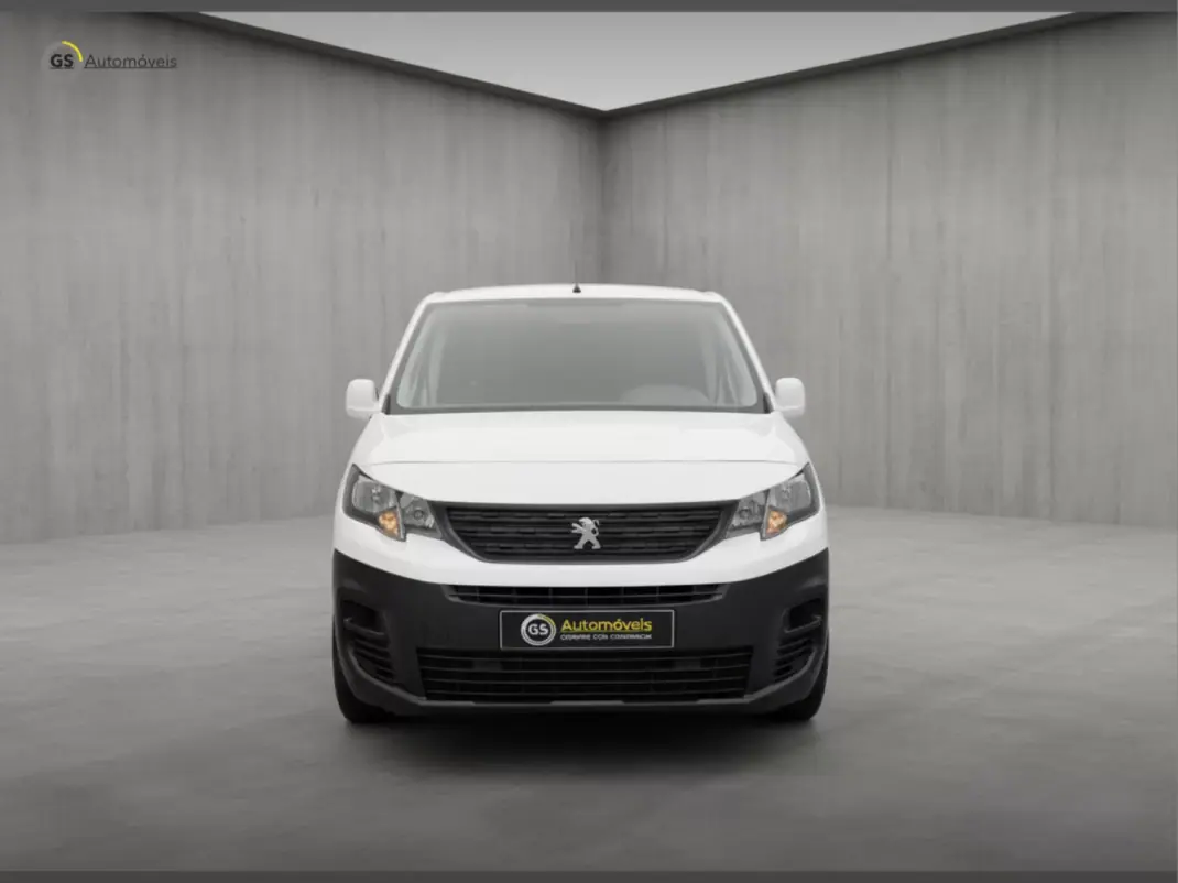 Peugeot PARTNER 1.6 HDI LONGA 2019 - 12500 EUR, 145000 km - AUTO.MOTO.pt - 145000km - foto 2 de 7