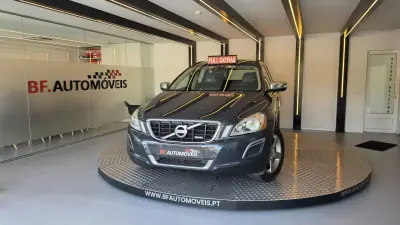 Volvo XC 60 2010 - 15900 EUR, 176365 km - AUTO.MOTO.pt - 176365km - foto 12 de 55