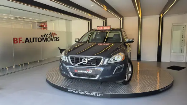 Volvo XC 60 2010 - 15900 EUR, 176365 km - AUTO.MOTO.pt - 176365km - foto 12 de 55