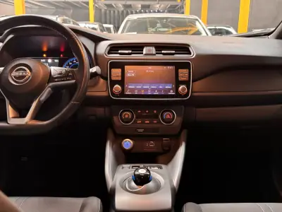 Nissan Leaf 2022 - 15990 EUR, 95500 km - AUTO.MOTO.pt - 95500km - foto 17 de 32