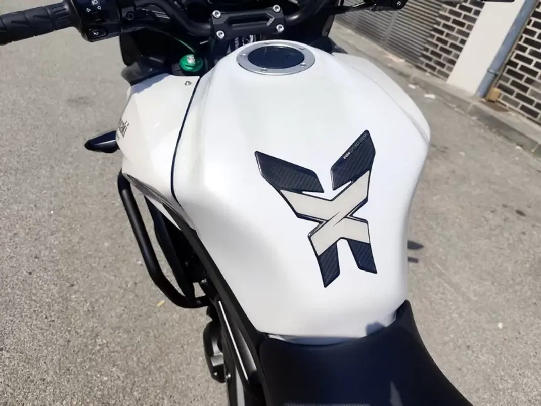 Kawasaki Versys 2019 - 5980 EUR, 70000 km - AUTO.MOTO.pt - 70000km - foto 23 de 24