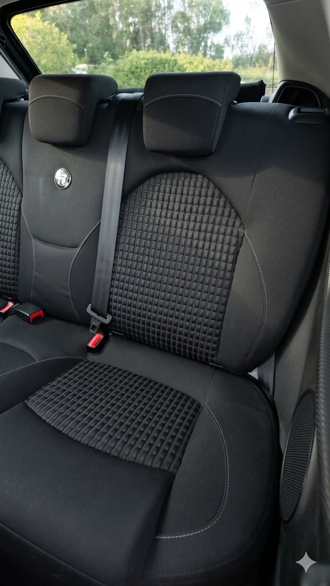 Alfa Romeo MiTo 2010 - 6000 EUR, 150000 km - AUTO.MOTO.pt - 150000km - foto 5 de 11