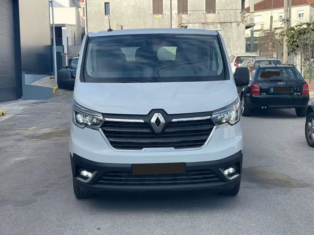 Renault Trafic Trafic III Combi L1H1 3.0t 2023 - 33900 EUR, 4655 km - AUTO.MOTO.pt - 4655km - foto 5 de 24