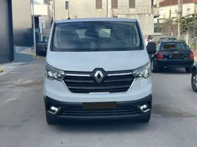 Renault Trafic Trafic III Combi L1H1 3.0t 2023 - 33900 EUR, 4655 km - AUTO.MOTO.pt - 4655km - foto 5 de 24