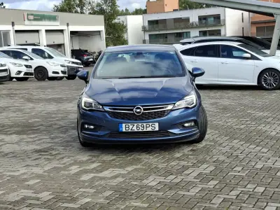 Opel Astra 2017 - 13000 EUR, 99950 km - AUTO.MOTO.pt - 99950km - foto 14 de 29