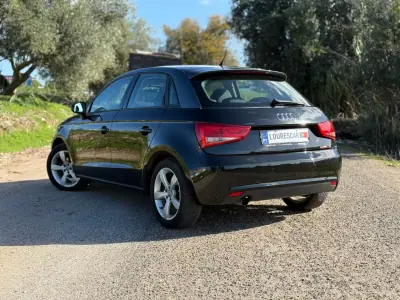 Audi A1 Sportback 2014 - 11500 EUR, 152000 km - AUTO.MOTO.pt - 152000km - foto 6 de 43