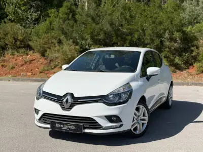 Renault Clio 2019 - 9900 EUR, 129750 km - AUTO.MOTO.pt - 129750km - foto 14 de 18