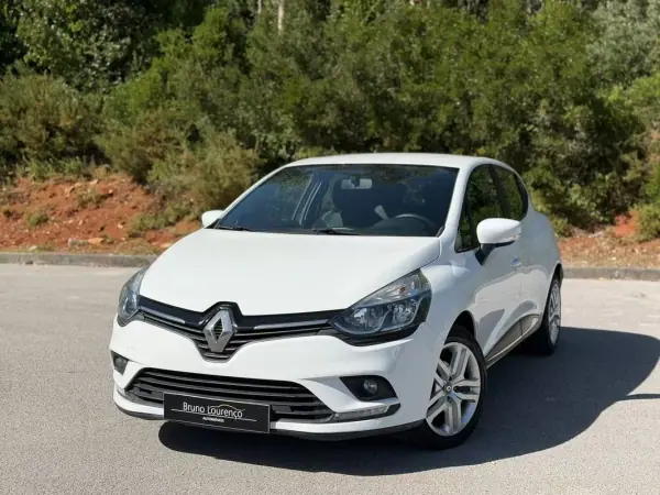 Renault Clio 2019 - 9900 EUR, 129750 km - AUTO.MOTO.pt - 129750km - foto 14 de 18