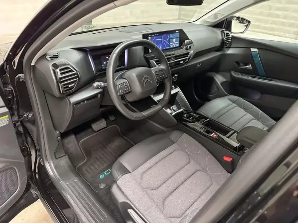 Citroën e-C4 2024 - 22950 EUR, 9452 km - AUTO.MOTO.pt - 9452km - foto 9 de 53