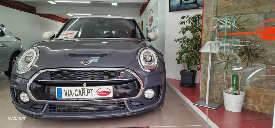 MINI Clubman 2018 - 21950 EUR, 149800 km - AUTO.MOTO.pt - 149800km - foto 1 de 27