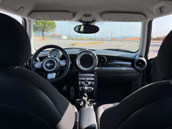 MINI Cooper S 2009 - 12950 EUR, 168000 km - 168000km - foto 10 de 11