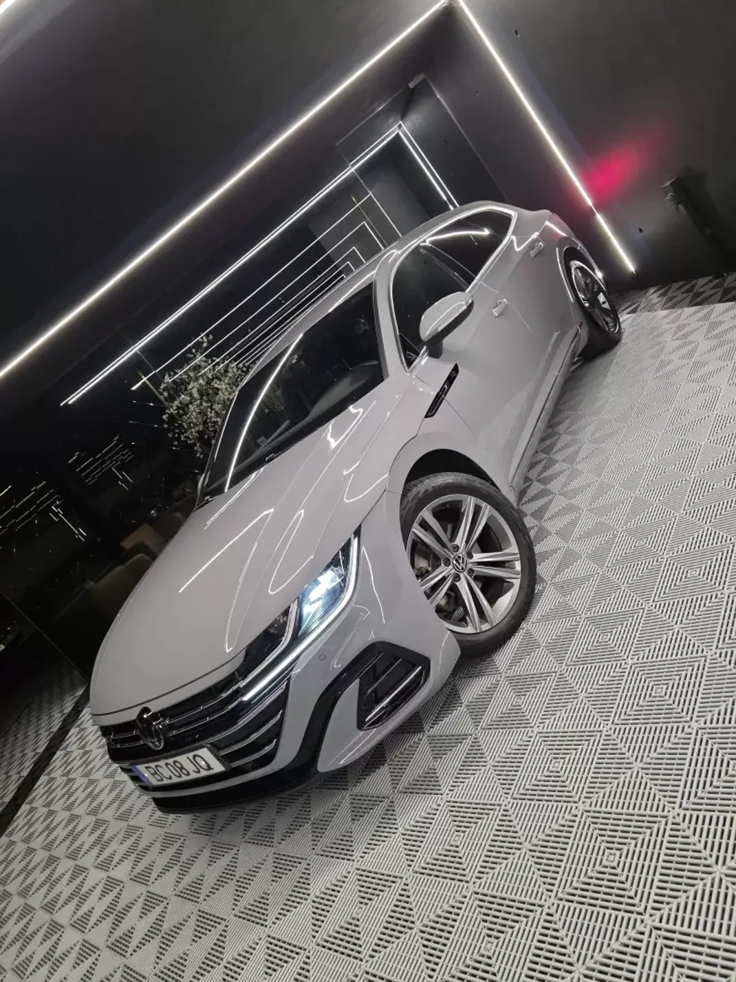 Volkswagen Arteon Shooting Brake 2023 - 30750 EUR, 134000 km - AUTO.MOTO.pt - 134000km - foto 5 de 27