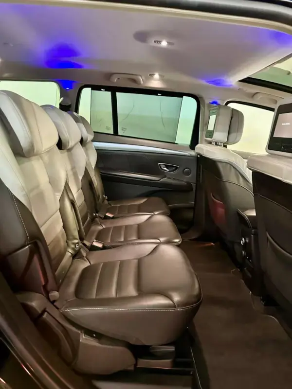 Renault Espace 2016 - 16500 EUR, 163000 km - AUTO.MOTO.pt - 163000km - foto 22 de 49