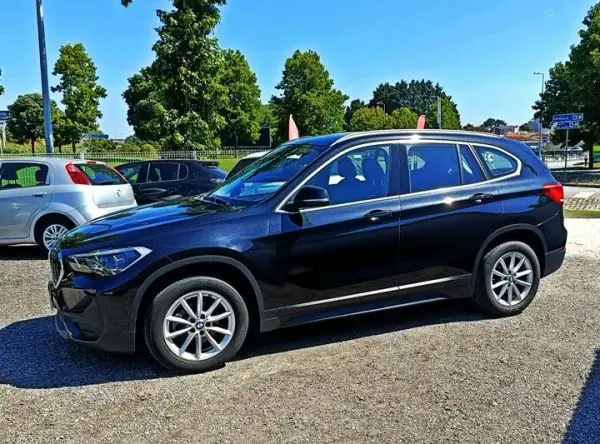 BMW X1 2019 - 25990 EUR, 121739 km - AUTO.MOTO.pt - 121739km - foto 6 de 27